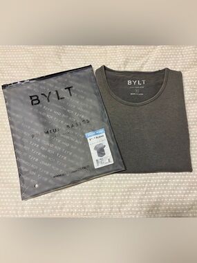 NWT BYLT Basics Drop-Cut Short Sleeve Shirt Snow Wash Charcoal Size XL